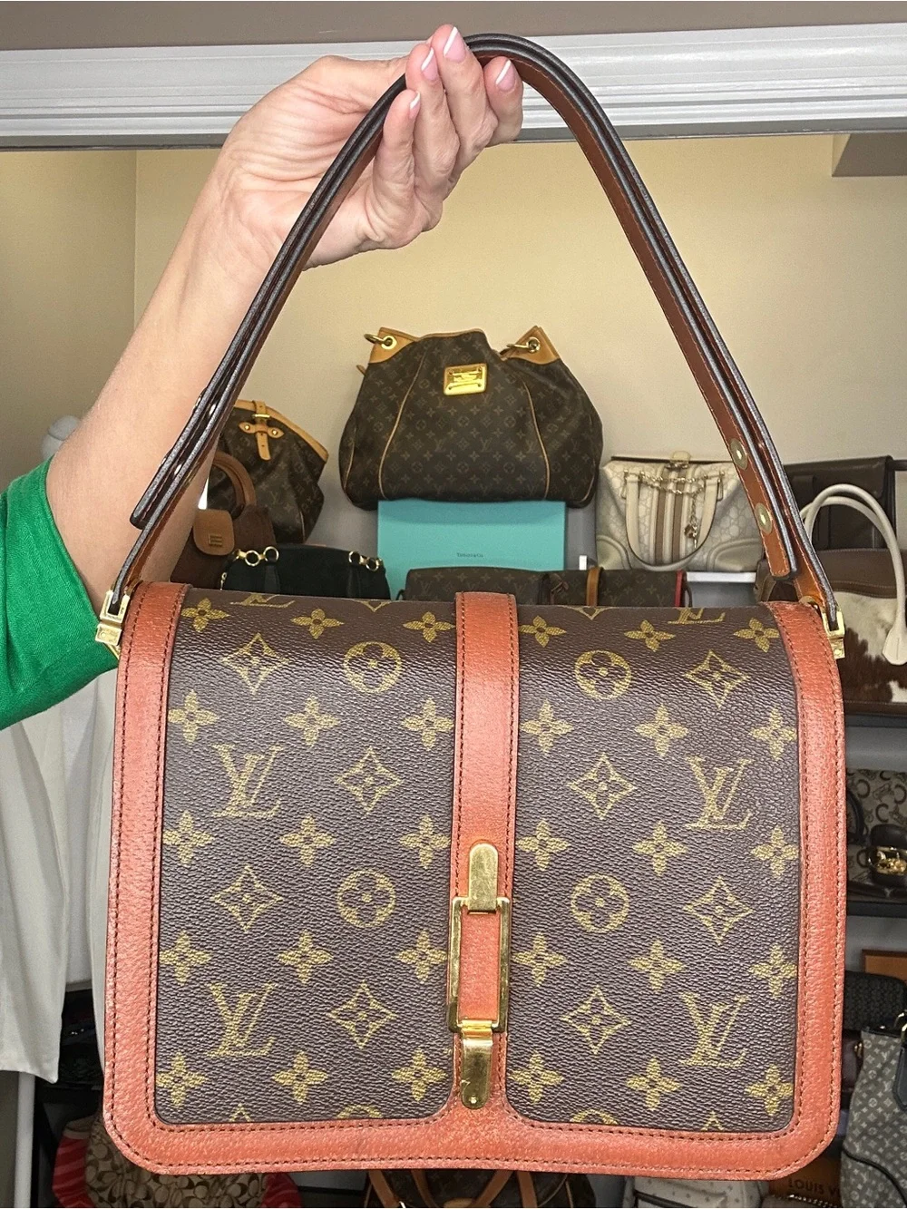 Louis Vuitton Vintage Sac Rond Point Monogram Shoulder Bag | Rare | 2 COAs - Picture 3 of 17
